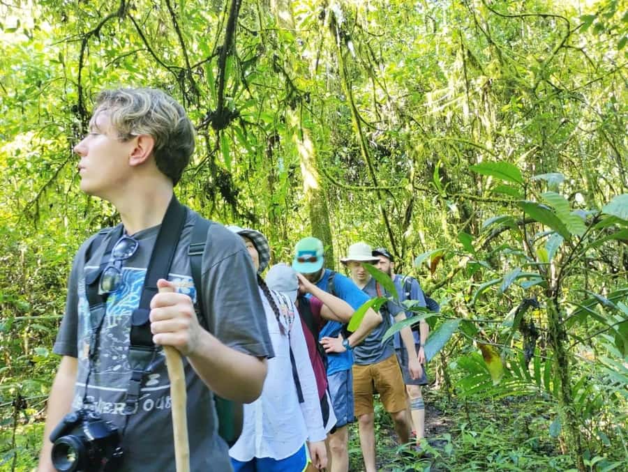 Munduk : Jungle Trekking,Canoeing,waterfall &authentic lunch - Canoeing Across Buyan and Tamblingan