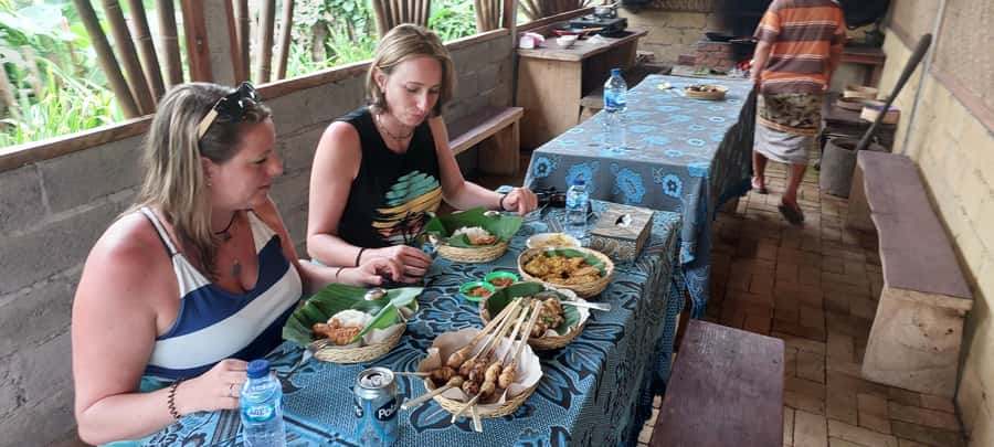 Munduk : Jungle Trekking,Canoeing,waterfall &authentic lunch - A Traditional Lunch, With Cooking as an Option