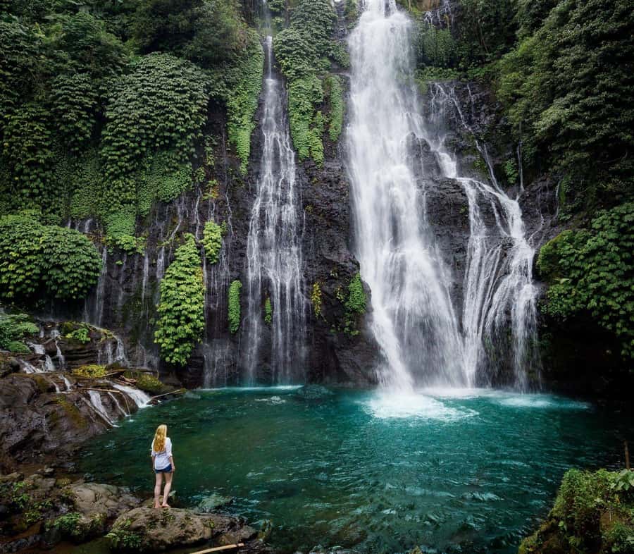 Munduk: Twin Lakes Jungle Hike with Lake Canoe and Waterfall - The Twin Lake viewpoint and the forest trail