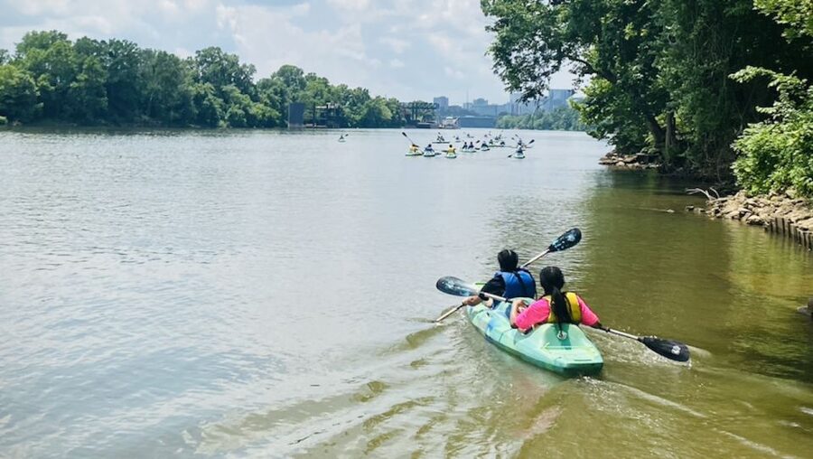 Nashville: Downtown Kayak Rental with Shuttle - Three miles with the current