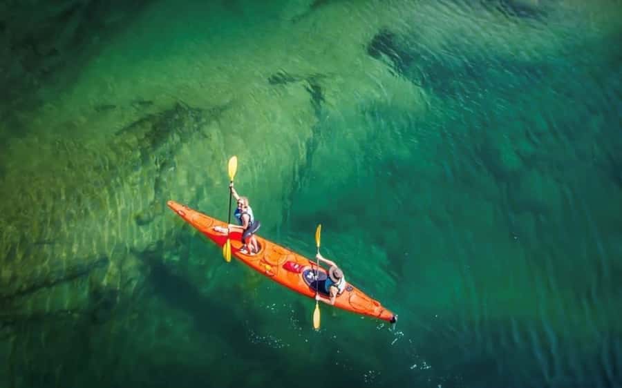 Nelson: Abel Tasman Kayaking & Great Taste Trail Bike Tour - Kayaking toward Split Apple Rock
