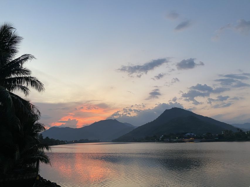 Nha Trang: Stand-up Paddleboard Sunset Tour - Paddling through rice fields and banana farms