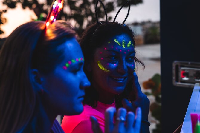 Night Kayak - Condado City Lights Tour - Getting ready with glow paint and Kayak 101