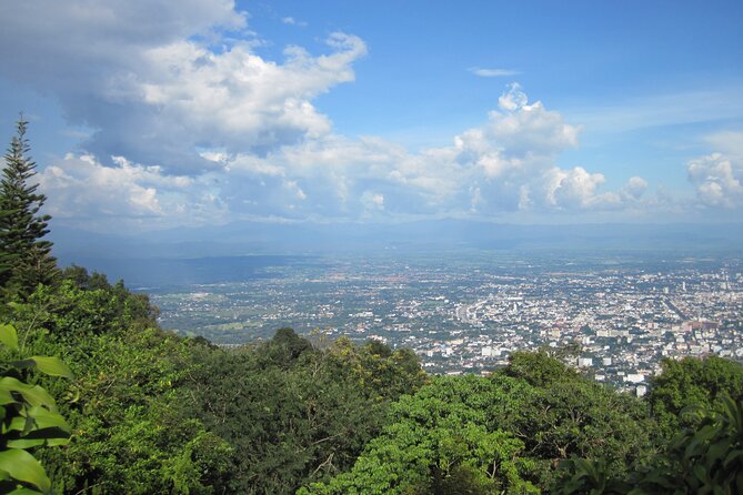 No1. Chiang Mai City Hiking, Biking & Kayaking Triathalon - Kayaking from Wat Tha Luk to central Chiang Mai