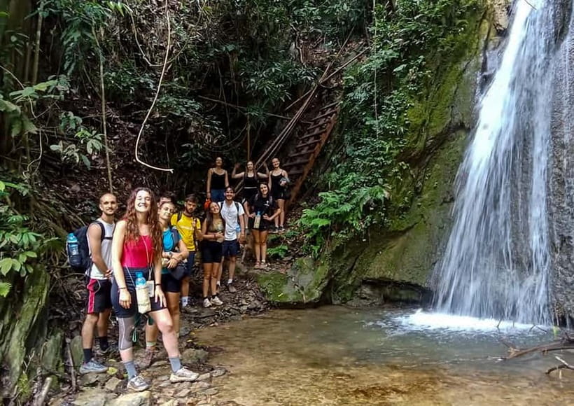 Nong Khiaw: Muang Ngoi, View Point, Water Fall and Kayaking - Lunch and swimming at the waterfall
