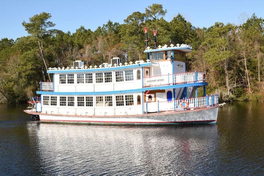 North Myrtle Beach: Dinner Cruise on a Paddle Wheel Boat - Boarding the paddle wheel-style riverboat