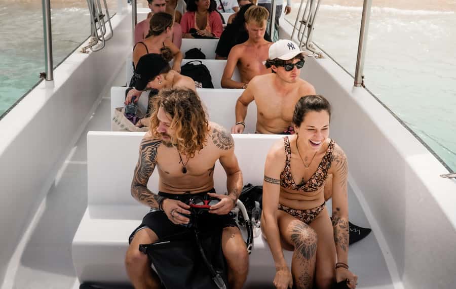 Nusa Penida: Snorkel 3 Spots w/ GoPro & Mangrove Paddle Tour - What the boat day is really like
