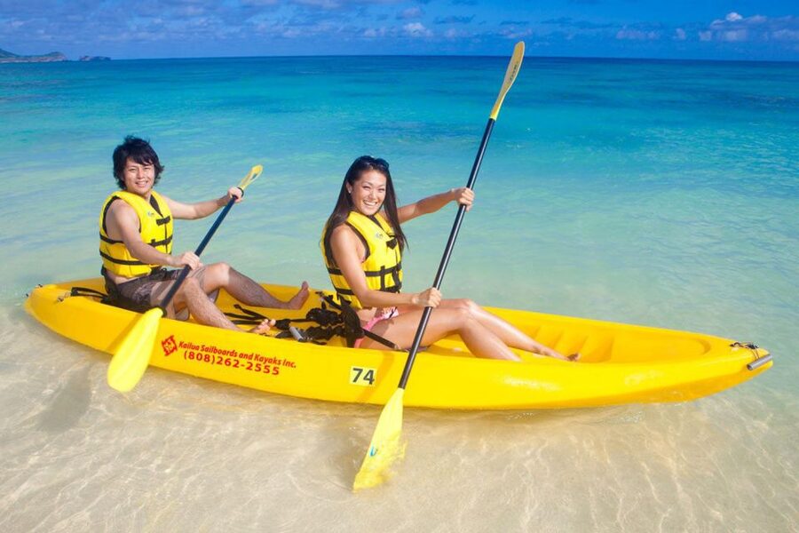 Oahu: Kailua Guided Kayak Excursion with Lunch - Paddling across Kailua Bay