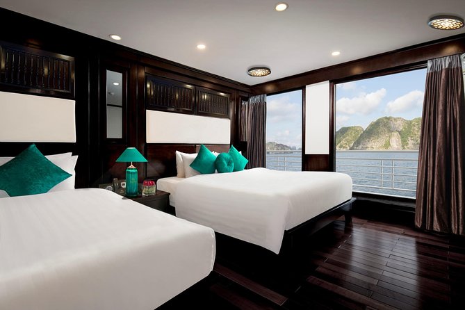 Overnight Luxury 5 Star Alisa Cruise with Meals, Kayak or Bamboo Boat - Food, service, and the people who shape the trip