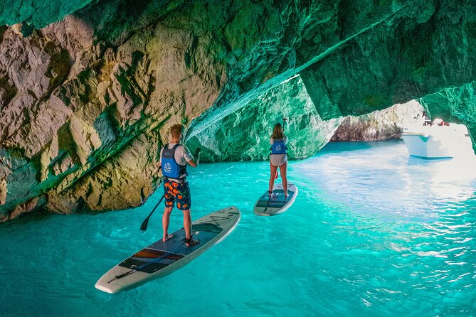 Paddleboard in Capri between caves and beaches. Photos included! - Capri paddleboarding: key points at a glance