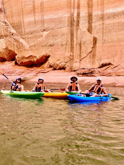 Page, Arizona: Lake Powell Premium Kayak Rental - Choosing between a single and double kayak
