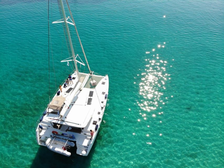 Paros: Private Catamaran Cruise with Lunch, Drinks & SUP - A Greek lunch served aboard the catamaran
