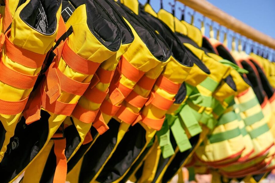 Perissa: Santorini Jet Skiing, Tubing, and Kayaking Package - Starting near Perivolos and Perissa Beach