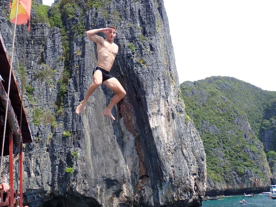 Phi Phi: Pirate Boat with Snorkeling, Kayaking, and Party - Pileh Lagoon is the activity center