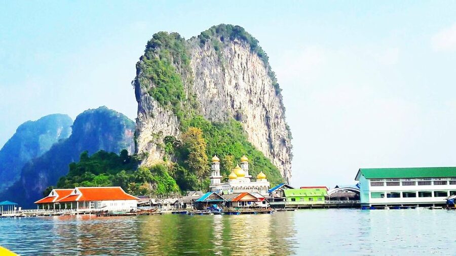 Phuket: James Bond Island By Private Long Tail With Canoeing - Canoeing through Lod Cove