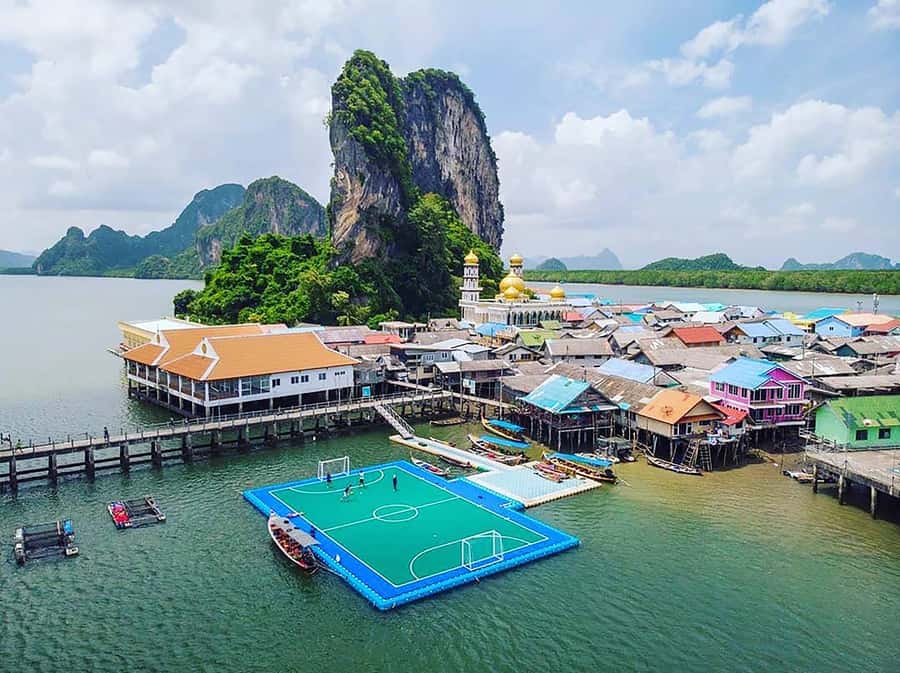 Phuket: James Bond Island by Speedboat w/ Canoeing & Lunch - What the guide and crew add