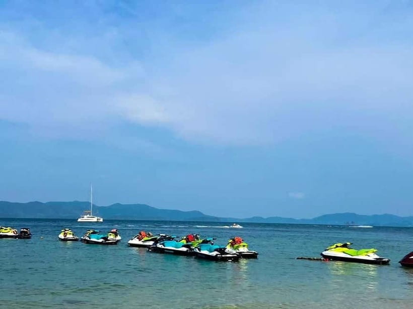 Phuket: James Bond Island Sea Canoe with lunch by Big Boat - Hong Island: your first close look at the bay