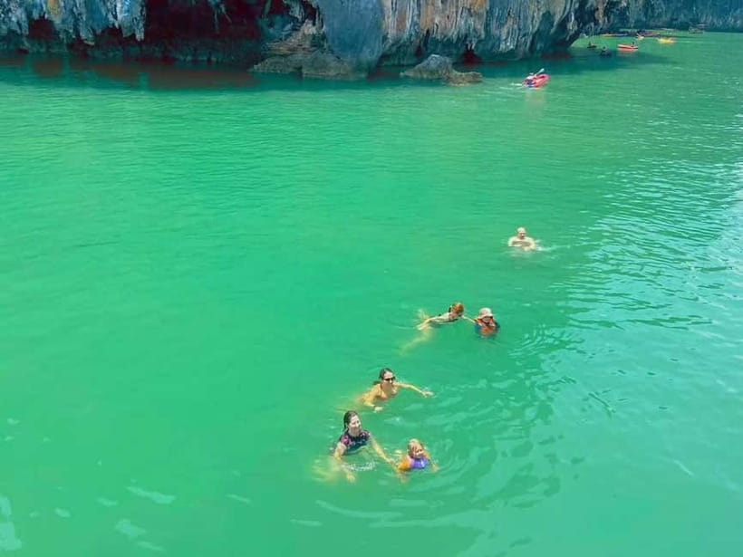 Phuket: James Bond Island Sea Canoe with lunch by Big Boat - James Bond Island and the famous photo stop