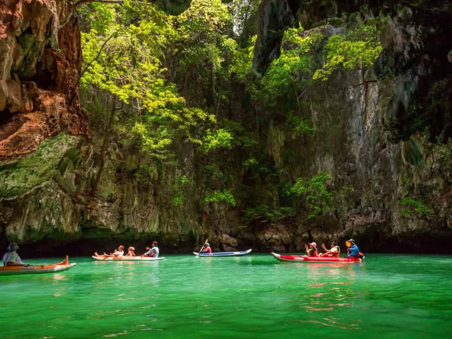 Phuket: James Bonds Island with Lunch and Sea Cave Canoe - James Bond Island and its famous limestone needle