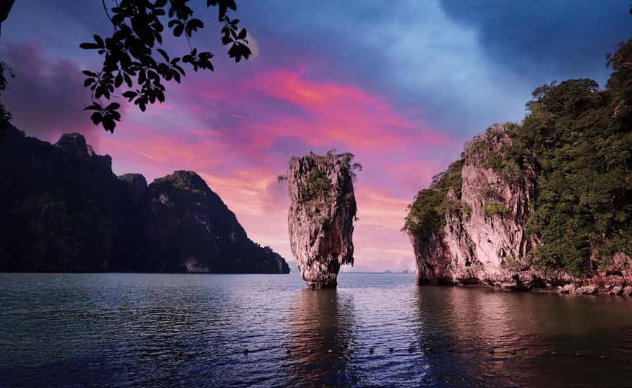 Phuket : Twilight Sea Canoe Tour with Glowing Plankton - Hong Island: caves, lagoons, and time to choose
