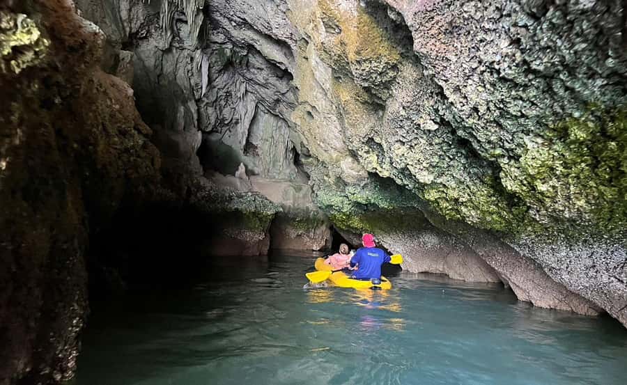 Phuket : Twilight Sea Canoe Tour with Glowing Plankton - Guides who make a physical day easier