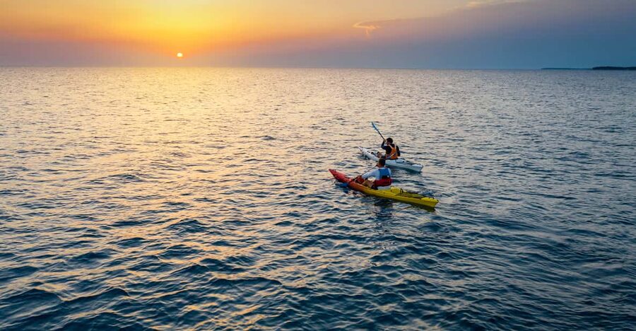Poreč: Sea Kayaking Sunset Tour - Chasing the Sunset Across the Adriatic