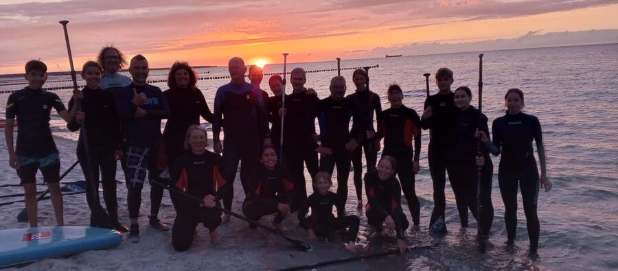 Prerow: Standup paddle sunset tour with picnic - Following the Prerowstrom into evening light