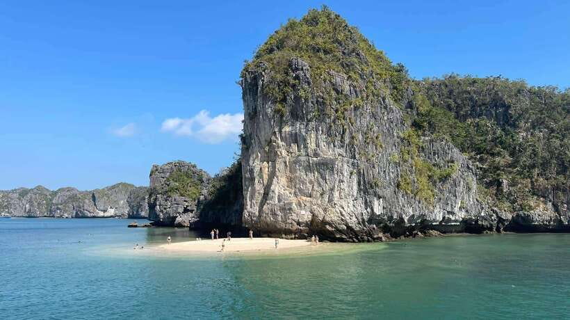 Private boat- Lan Ha Bay Half Day Tour with kayaking - Key points at a glance