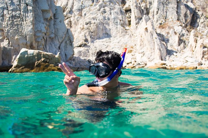 Private Los Cabos Arch and Playa del Amor Tour by Glass Bottom Kayak - From Plaza Gali to the beach