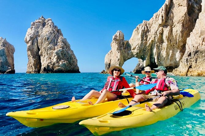 Private Los Cabos Arch & Playa del Amor tour by Glass bottom kayak - Starting early from Plaza Gali