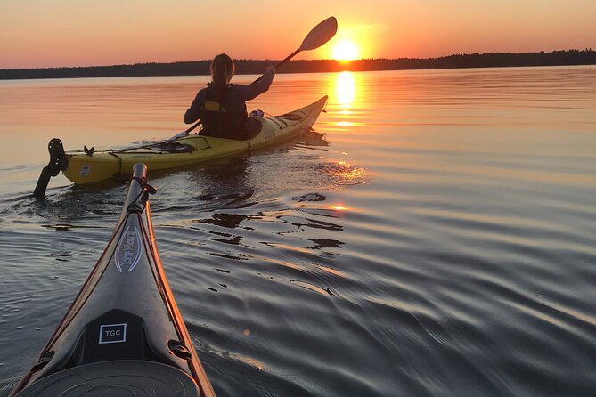 PRIVATE Sunset Kayaking in Stockholm Archipelago Nature Reserve - Leaving Stockholm for the outer archipelago