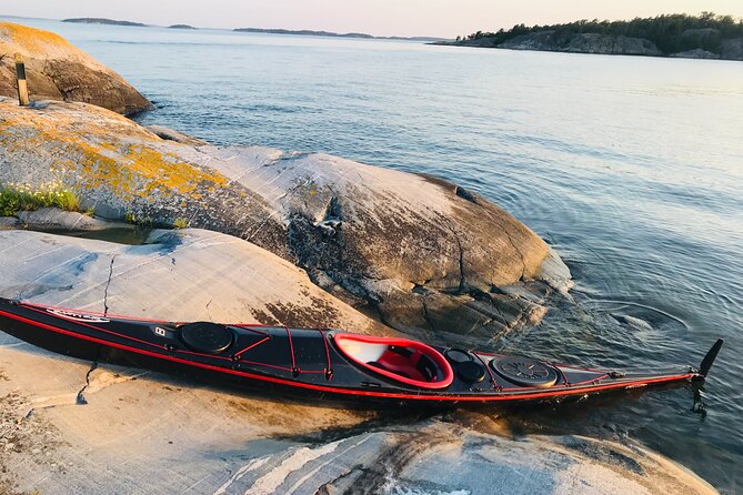 PRIVATE Sunset Kayaking in Stockholm Archipelago Nature Reserve - Quiet water, small islands, and evening light