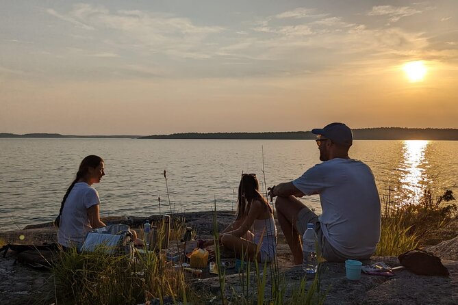 PRIVATE Sunset Kayaking in Stockholm Archipelago Nature Reserve - Choosing your kayak and getting on the water