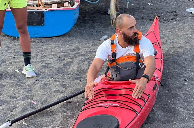 Private Tour Kayaking along Amalfi Coast Half day - What the guide adds to the coast