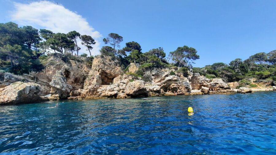 Private tour on a sailboat - Swim and paddle - Antibes Cape - Timing, weather, and what to pack