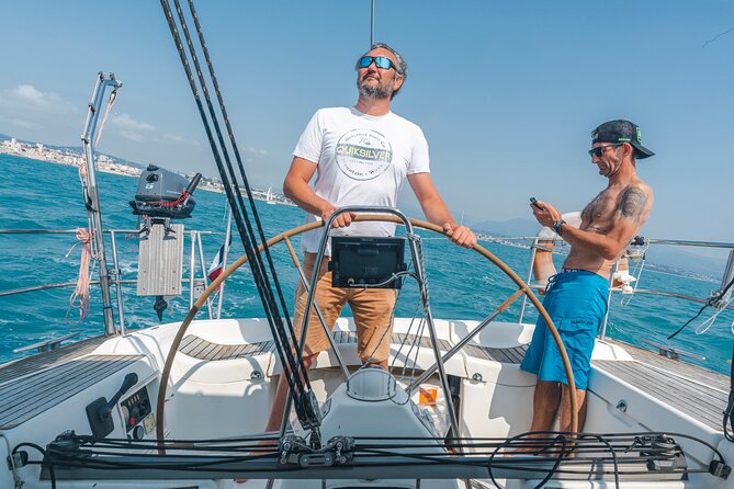 Private tour on a sailboat Swim and stand up paddle Antibes cape - Choosing between Billionaires Bay and La Garoupe