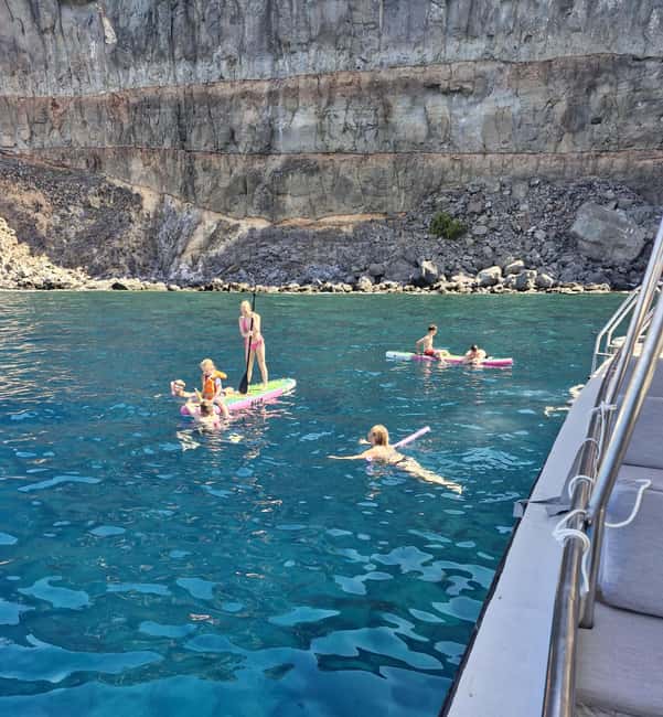 Puerto Rico, Gran Canaria: boat trip, drinks, food, paddle surfing, snorkeling - Who should book this Gran Canaria boat trip?