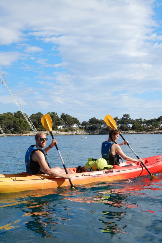 Pula: 3-hrs Kayak, Cliffs & Snorkeling Small Group Adventure - Why the guide makes a difference