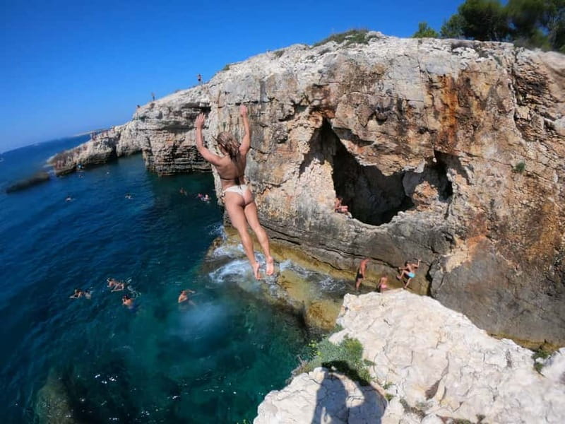 Pula: Cave Kayak, Snorkeling, Cliff Jumping All-in-one Tour - What the guides add to the experience