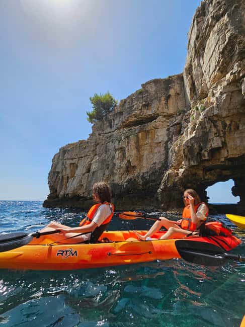 Pula: Cave Kayak Tour, Snorkeling and Island Jumping - Island hopping around Fratarski, Frašker, and Fraškerić