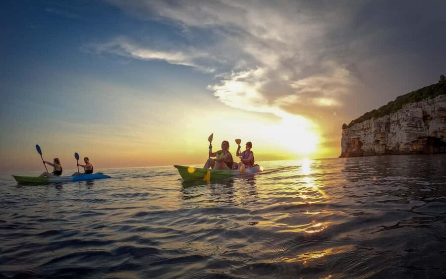 Pula: Kayaking,Snorkeling, Cliff jumping Tour with Wetsuit - Key points before you book