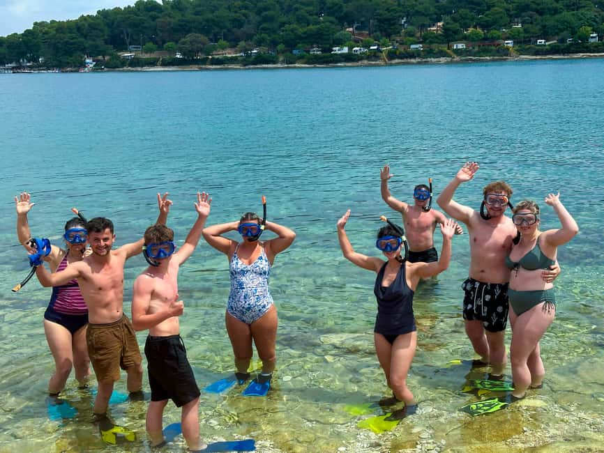 Pula: Muzil Canyon Kayak Tour, Snorkeling and Cliff Jumping - A cave stop with a practical crowd warning