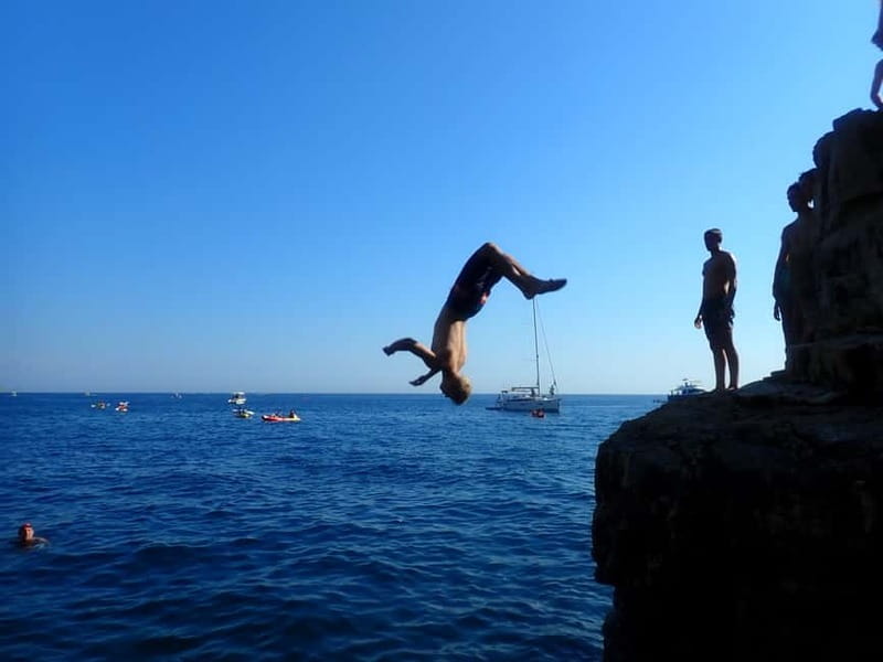 Pula: Sea Adventure – Boat, Kayak, Snorkeling & Cliff Jumps - Snorkeling around the rocky shore