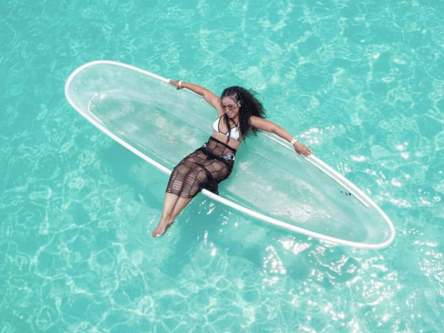 Punta Cana: Single Clear Kayak Photoshoot - The first few minutes: meeting the crew and preparing