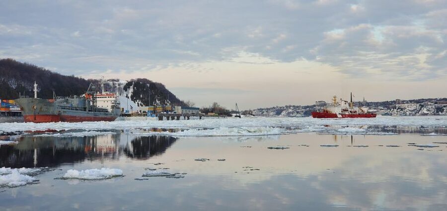 Quebec City: Ice Canoeing with Hot Chocolate & Sauna - Why ice canoeing belongs in a Quebec winter