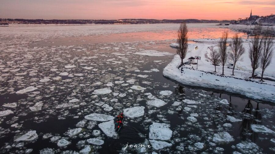 Quebec City: Ice Canoeing with Hot Chocolate & Sauna - The first 30 minutes: training before the river