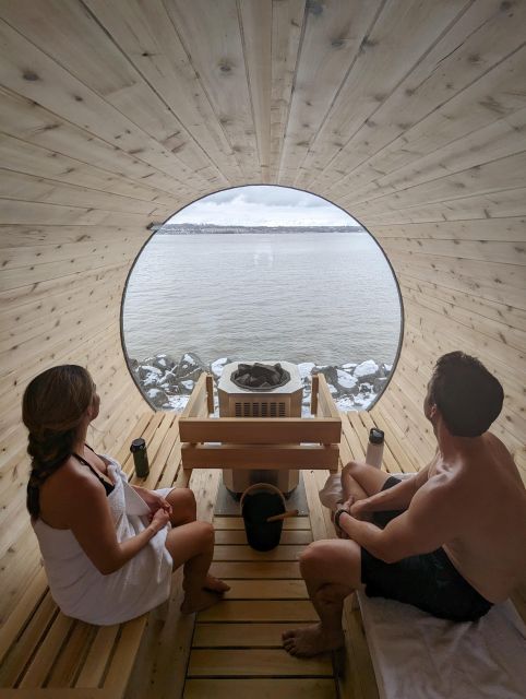 Quebec City: Ice Canoeing with Hot Chocolate & Sauna - What the $182 price includes