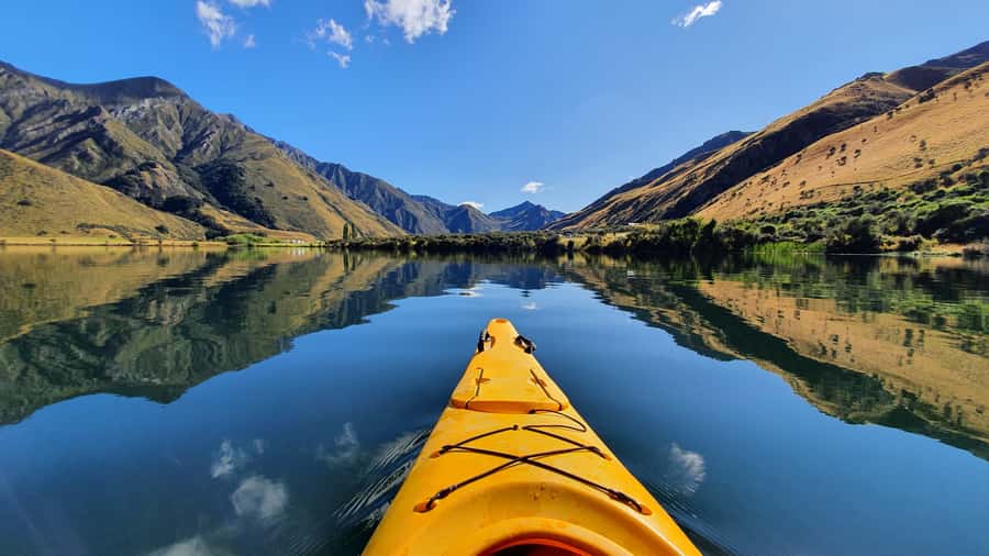 Queenstown: Kayaking or SUP Experience on Moke Lake - What to bring for a comfortable outing