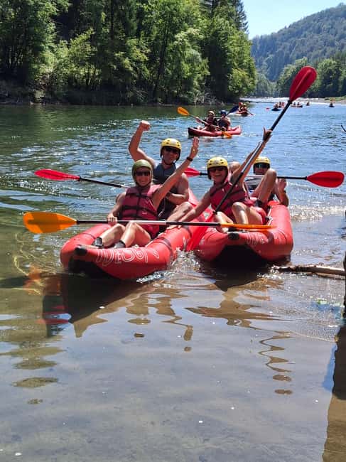 Rafting/Kayaking adventure river Kupa - Returning to base and changing into dry clothes