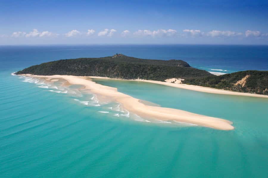 Rainbow Beach: Kayaking with Dolphins and Beach 4WD Tour - Double Island Point, lighthouse views, and colored sands